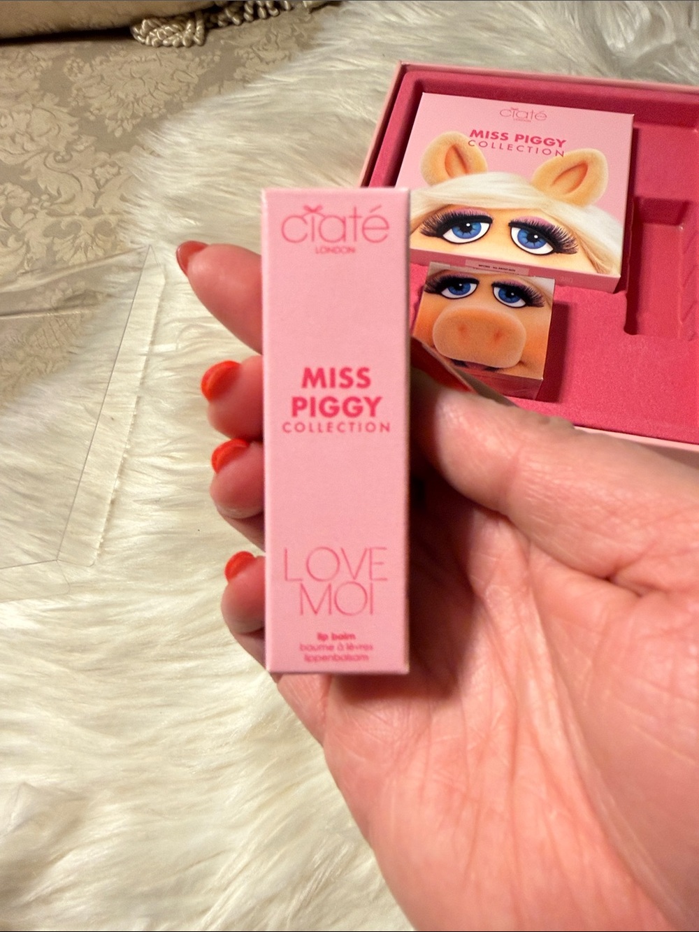 Ciaté NEW Miss Piggy Makeup Set Pink - Picture 10 of 17